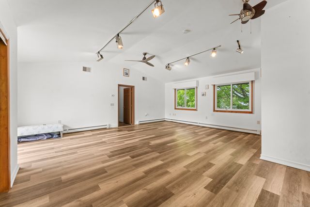 42 Millstone Road West, Waterford, CT 06385