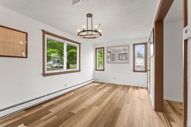 42 Millstone Road West, Waterford, CT 06385