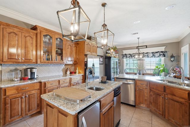 55 Linda Cir, Greenbrier, AR 72058