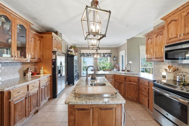 55 Linda Cir, Greenbrier, AR 72058