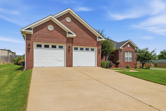 55 Linda Cir, Greenbrier, AR 72058