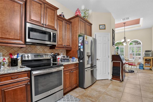 110 VIA ROMA, Ormond Beach, FL 32174