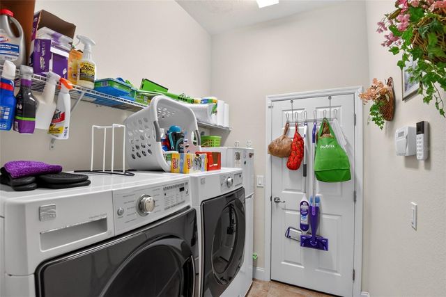 110 VIA ROMA, Ormond Beach, FL 32174