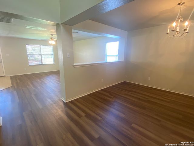 125 Rattlesnake Way, Cibolo, TX 78108