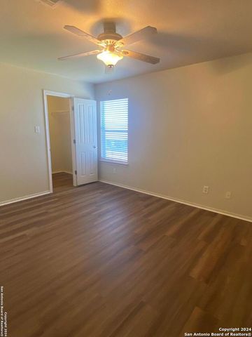 125 Rattlesnake Way, Cibolo, TX 78108