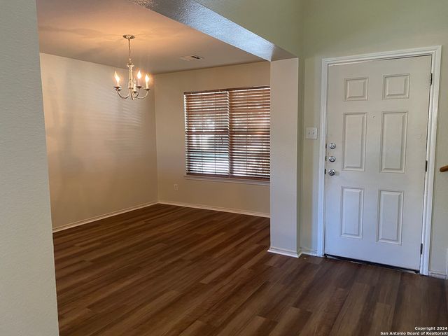 125 Rattlesnake Way, Cibolo, TX 78108