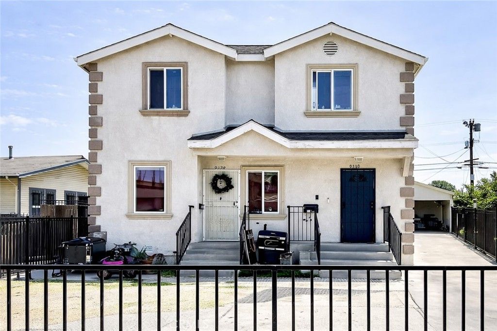 9128 Menlo, Los Angeles, CA 90044