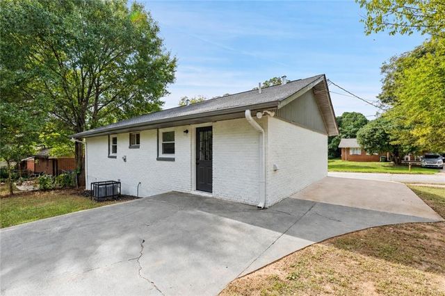 1868 Goddard Street SE, Atlanta, GA 30315