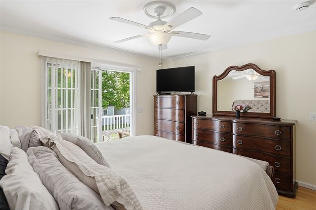 212 Lexington Avenue, North Providence, RI 02904