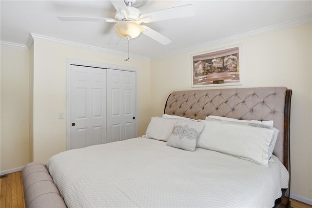 212 Lexington Avenue, North Providence, RI 02904