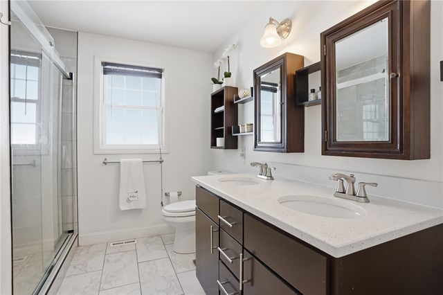 212 Lexington Avenue, North Providence, RI 02904