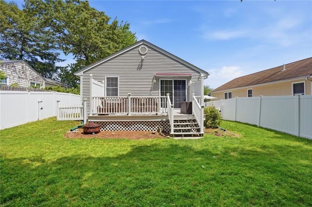 212 Lexington Avenue, North Providence, RI 02904