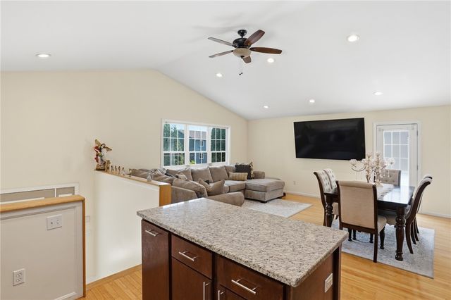 212 Lexington Avenue, North Providence, RI 02904
