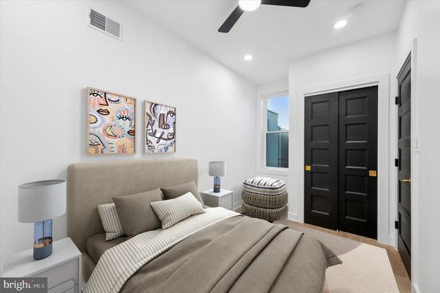 2334 S WARNOCK ST, Philadelphia, PA 19148