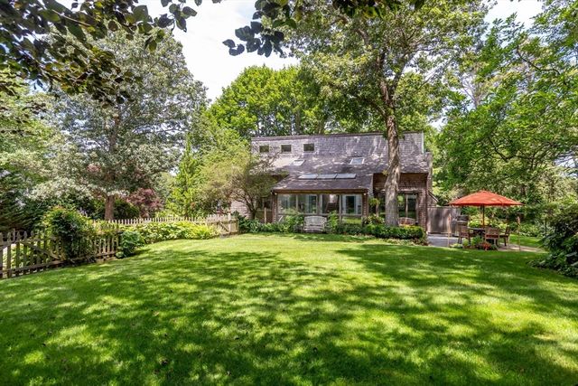 29 Sturgis Ln, Barnstable, MA 02630