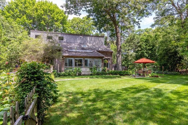 29 Sturgis Ln, Barnstable, MA 02630