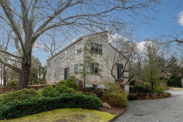 29 Sturgis Ln, Barnstable, MA 02630