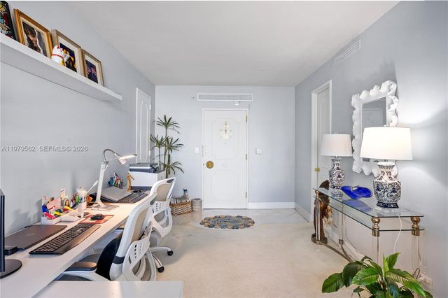 5055 Collins Ave 5N, Miami Beach, FL 33140