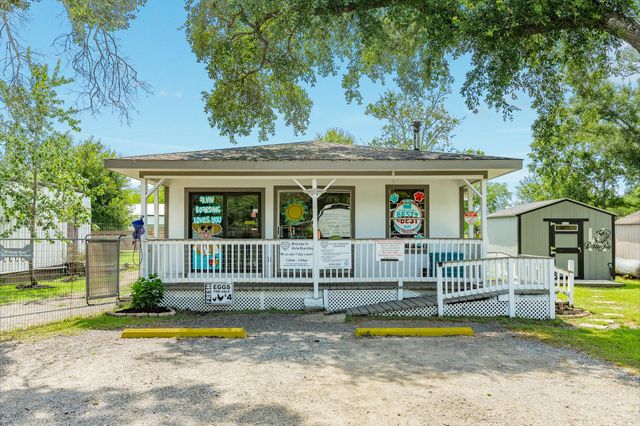 2230 Nancy Street, Alvin, TX 77511