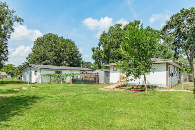 2230 Nancy Street, Alvin, TX 77511
