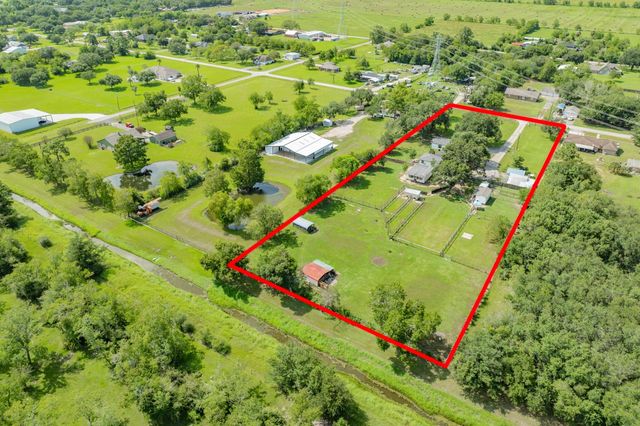 2230 Nancy Street, Alvin, TX 77511
