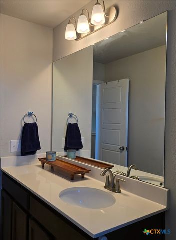 129 Diamondback Cove, Buda, TX 78610