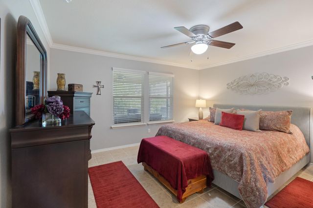 822 Hamilton LN, Georgetown, TX 78633