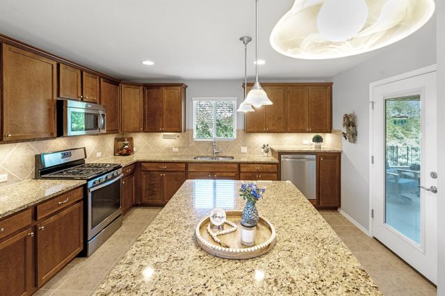 822 Hamilton LN, Georgetown, TX 78633