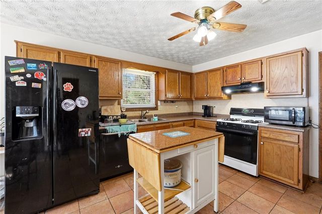 6406 Stoney Creek Court, Austell, GA 30168