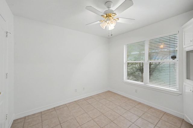 4922 Pleasure Lake Lane, Willis, TX 77318