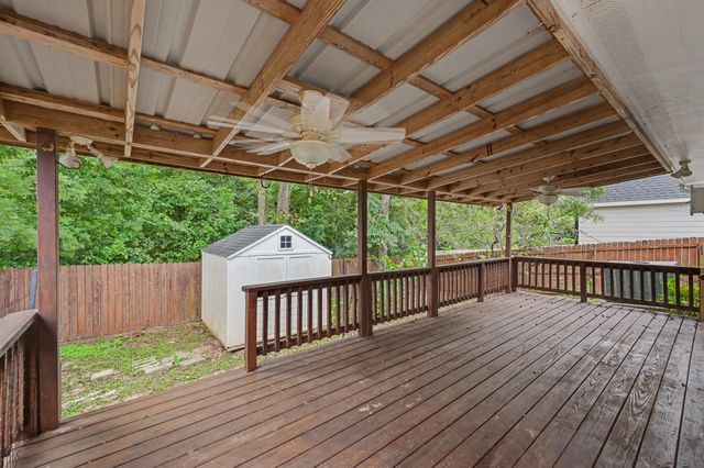 4922 Pleasure Lake Lane, Willis, TX 77318