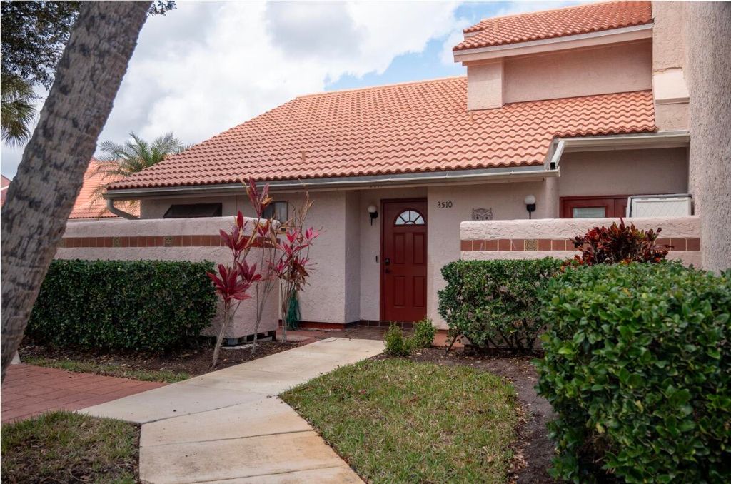3510 SE Sandpiper Court, Port St. Lucie, Port St Lucie, FL 34952