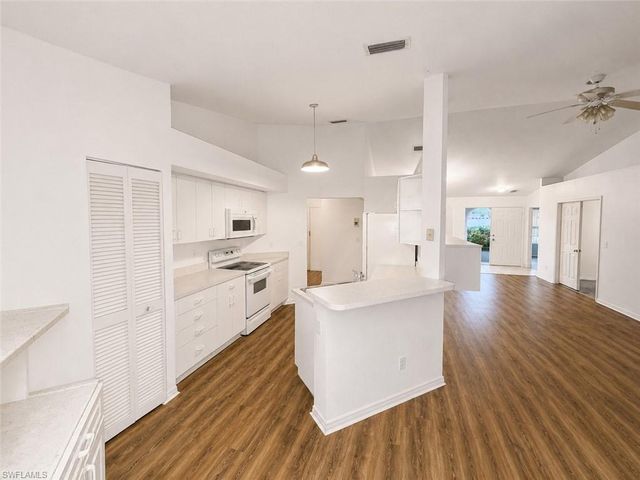 5114 Mabry DR, Naples, FL 34112