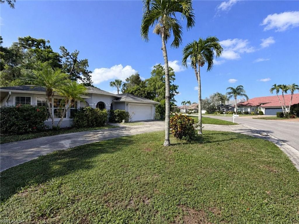 5114 Mabry DR, Naples, FL 34112