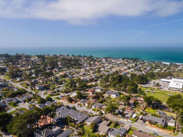 1129 Acacia Street, Montara, CA 94037