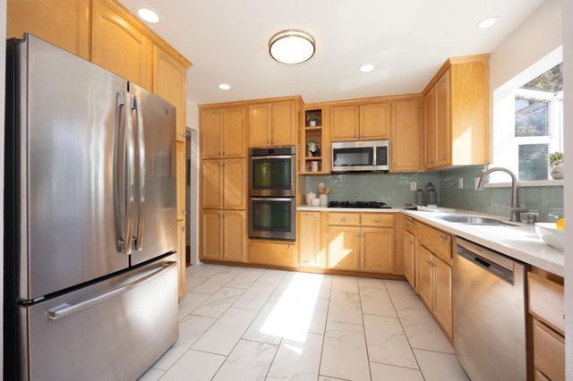 1129 Acacia Street, Montara, CA 94037