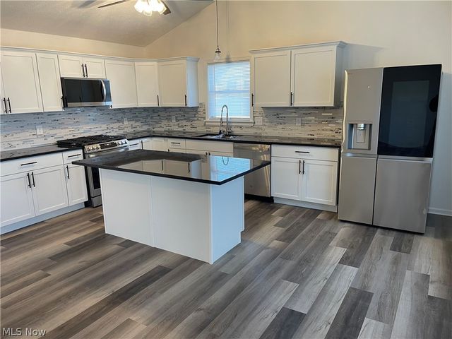 805 johnny k, Hubbard, OH 44425