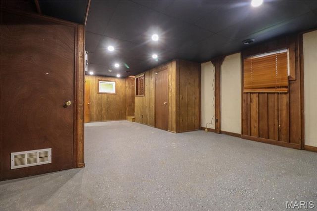 9110 Radiom Drive, St Louis, MO 63123