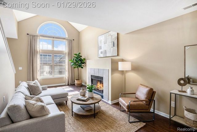 3253 Newbury Place, Troy, MI 48084