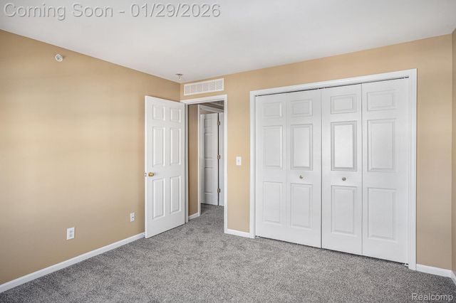 3253 Newbury Place, Troy, MI 48084