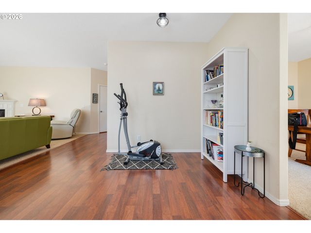 15572 Se GLADYS ROSE Way, Damascus, OR 97089