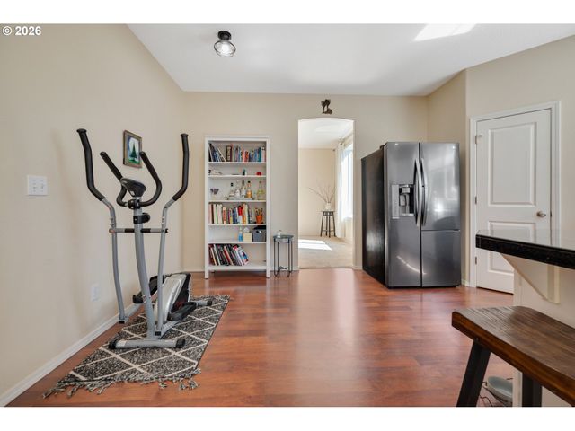 15572 Se GLADYS ROSE Way, Damascus, OR 97089