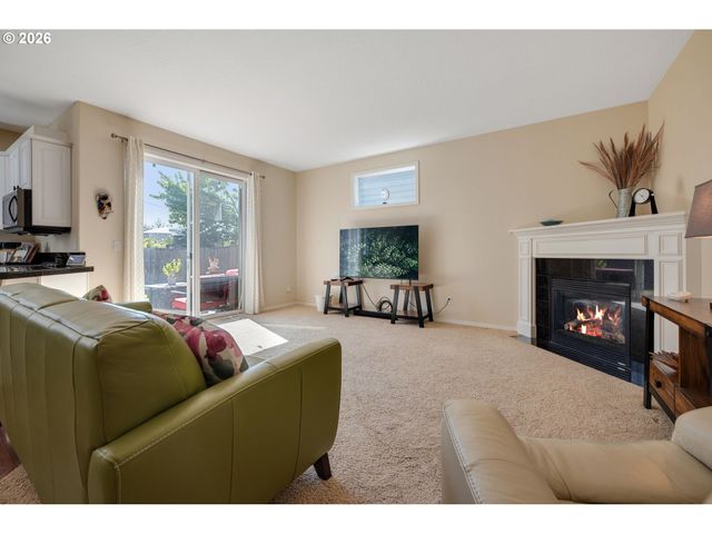 15572 Se GLADYS ROSE Way, Damascus, OR 97089