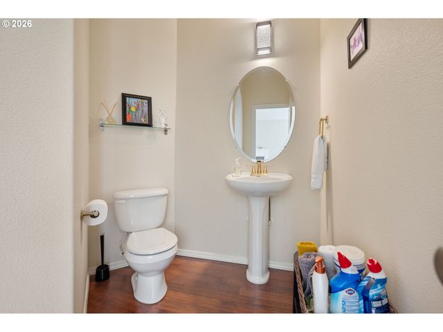 15572 Se GLADYS ROSE Way, Damascus, OR 97089