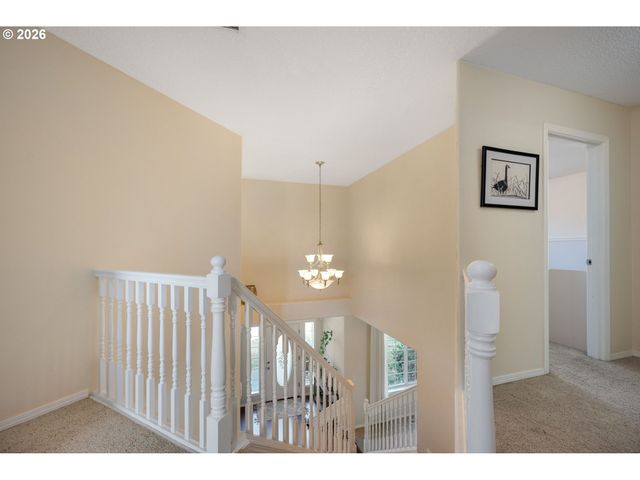 15572 Se GLADYS ROSE Way, Damascus, OR 97089
