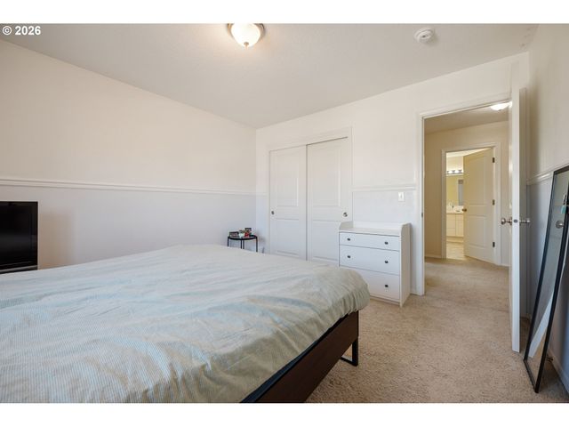 15572 Se GLADYS ROSE Way, Damascus, OR 97089