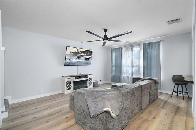 3124 SW Solitaire Palm Drive, Palm City, FL 34990