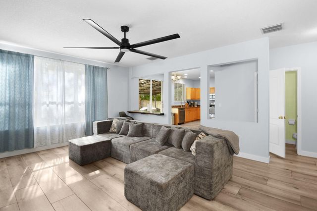 3124 SW Solitaire Palm Drive, Palm City, FL 34990