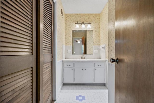 6223 QUINCE RD, Memphis, TN 38119