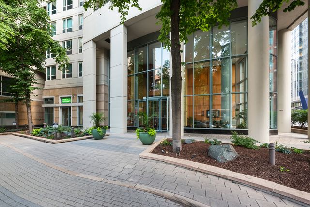 345 N La Salle Street 2203, Chicago, IL 60654